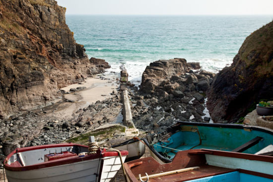 Church Cove Mullion Cove by John Wright (my grateful thanks to John for allowing me to use his photography)