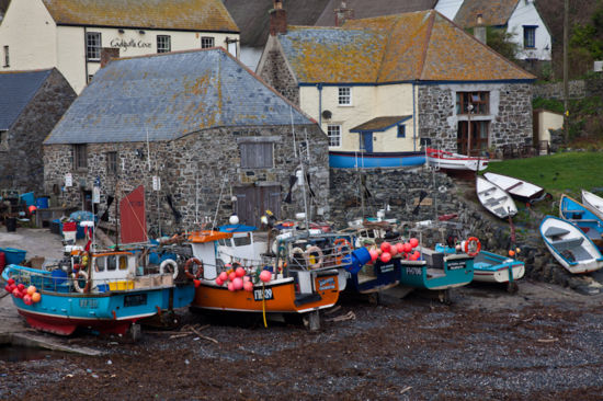 Cadgwith Cove Lizard Cornwall seaside cottages luxury holiday cottages sea views